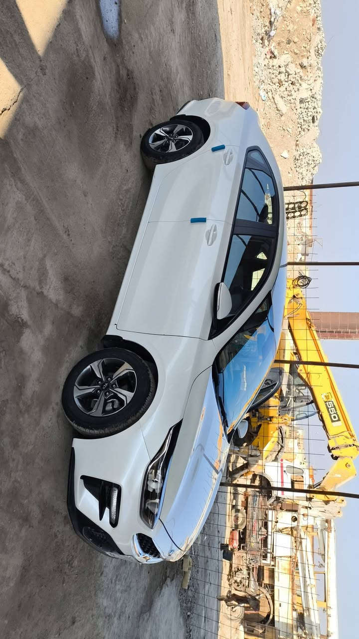 كيا سيراتو 2020 رقم اربيل مكينه 2000 وارد خليجي 
ضررها جاملغ أمامي السعر 145وبيها مجال مكاني واسط 
رقمي ***********
