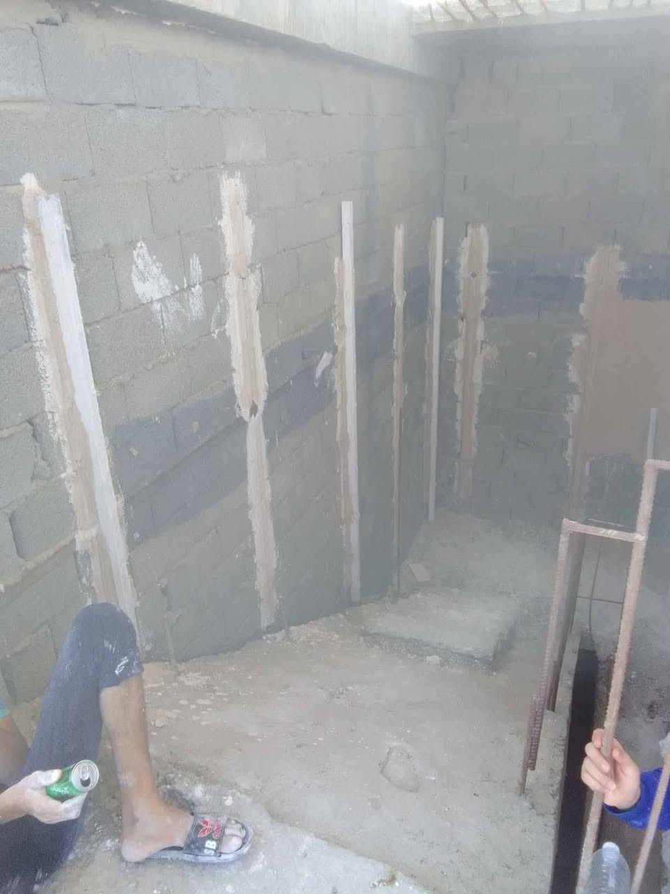 سلام عليكم  اليمحتاج خلفه لبخ
جص بورك   سمنت شغل درجه اولى
مكاني نجف هاذ رقمي 
***********
