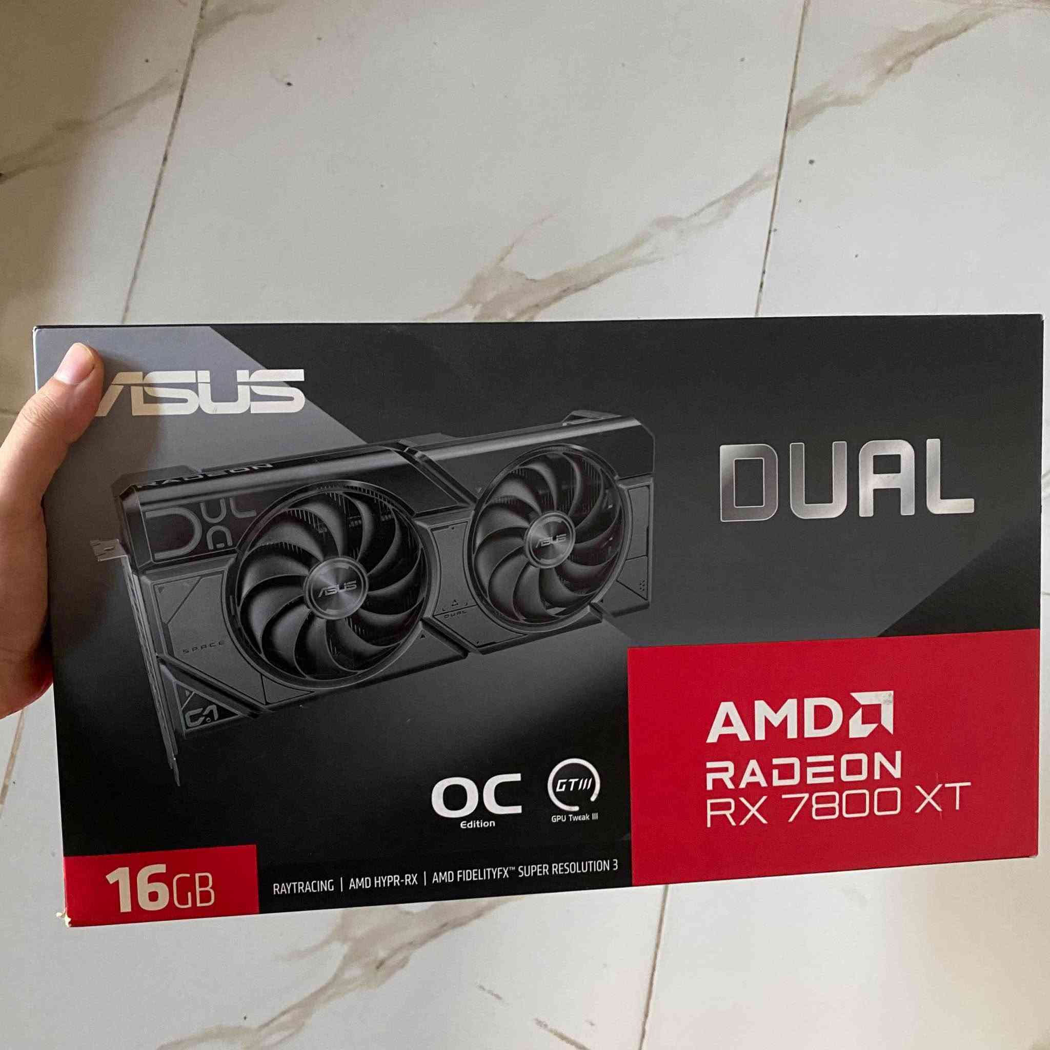 سلام عليكم كارت شاشه RX 7800xt للبيع
سبب البيع اريد اطور استعمال 6 اشهر 
كارت نضافه 100‎%‎ كامل ملحقات كارتونه ويا
ضمان 3 سنوات ضمان المكتب 
مكاني بغداد الشعب وعندي توصيل جميع لمحافضات
متواجد خاص وواتساب 
*********** الفارس, صلاح الدين
