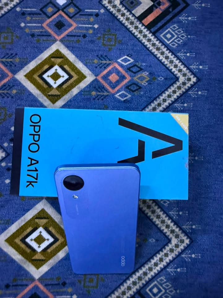 جهاز للبيع oppo A17k للبيع جهاز كلش نظيف مستخدم قليل كلش مكاني مدينة الصدرالسعر 100/.  ***********
