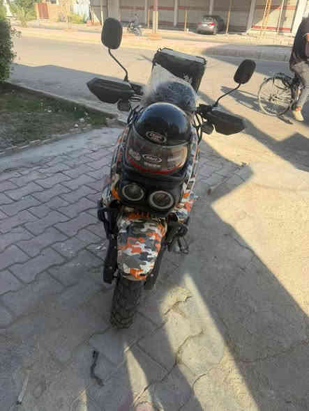 مكلفه فقط ✋
ماطور شحن للبيع استخدام شهر فقط نضيف كلش 
عالفحص سعر ((مليون وميه)) اي استفسار *********** بي واتس اب
