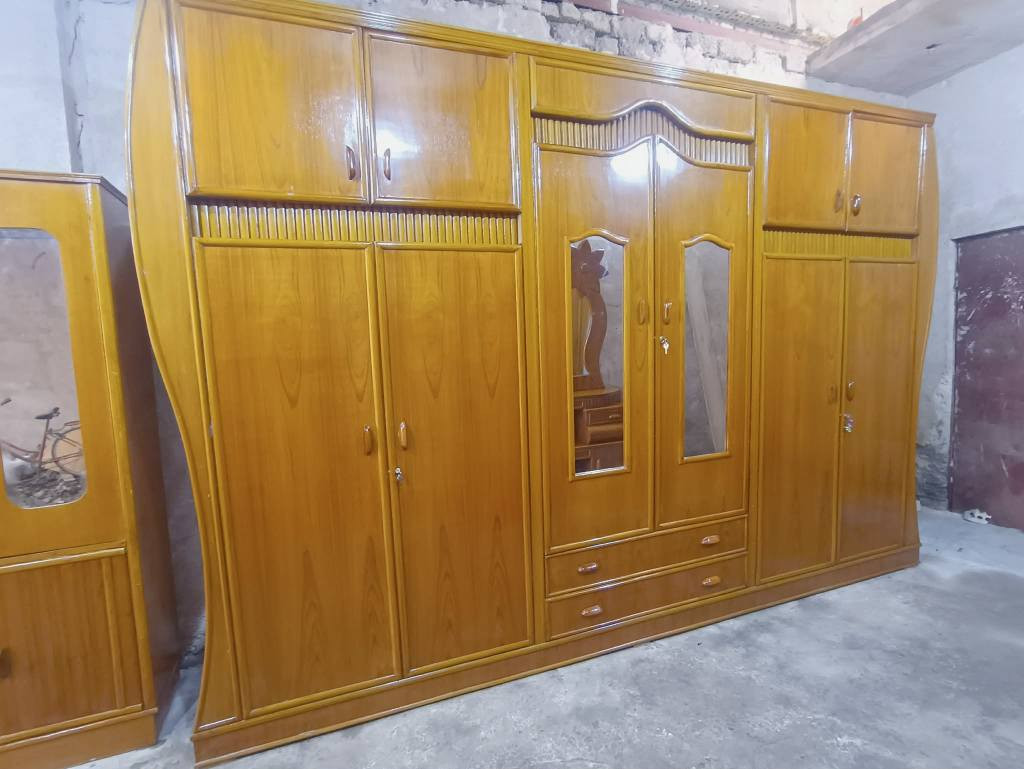 غرفه تسكام داخل وخارج صاج مكانها حله السعر 850وبيها مجال 
رقم *********** حلة, بابل
