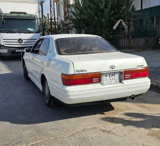 سڵاوی خوای گەورە لە هەموو لایەک،، توێتا کراون 1995 بەس موسە سەیارە کە 
کۆد کراوە  ، مەکینە 3000 D4 تازەی خراوەتە سەر ، سەیارەکە کامل مەسرەف کراوە گێر و مەکینەی بە شەرتی فیتەر 
چوار تایەی تازەی خراوەتە سەر ، دەعامی بۆ دەعامی بەشەرت ، سەیارەکە زۆر جوان ماوەتەوە و بێ مەسرفە 
شاشە ئایپاد و مەکەبەرەی JBL ی بۆ بەسراوە
بێ داعم و بێ لێدراویە سەیارەکە جایزە 
نرخی 26 گەڵا
ئەگەر موشتەریت پەیوەندی بکە بەم ژمارەیەوە. گۆڕینەوەناکەم شوێن سلێمانی 
***********
***********. السليمانية, العراق
