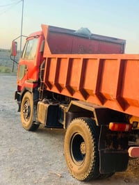 نيسان ٩٣ • شاحنة