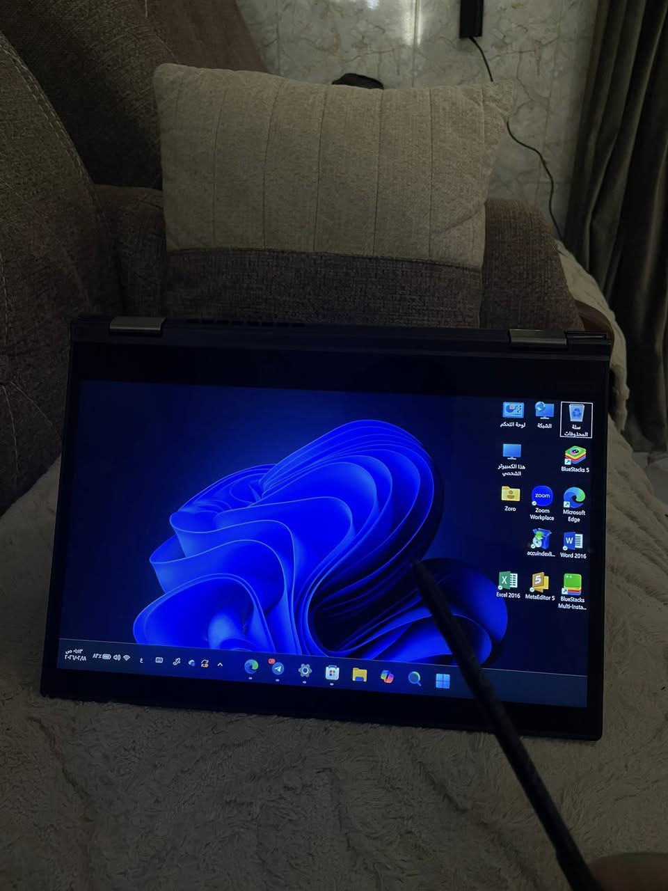 السلام عليكم لابتوب لينوفا قلاب 360درجه لمس وقلمه هم موجود لابتوب جديد كدامكم  وشاحنته  تايبسي 65w
المواصفات :
المعالج:INTEL CI5 vPro GEN 10
حجم الشاشه: 13.3 FHD touch
كرت الشاشة: 8 GB SHARED
الرامات: 16 GB RAM DDR4
مساحة تخزين:256 GB SSD
السعر:400وبي مجال للشراي
مكاني  بغداد والي بعيد عليه اكدر اشوفله شركه توصيل  واتساب ***********
