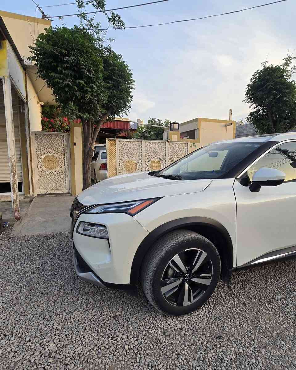 نیسان ڕۆک  2022قە پات مواسە فات پالاتنیۆم سە یارە کە نمونە یە لە جوانی شوین چوارقوڕنە ***********
