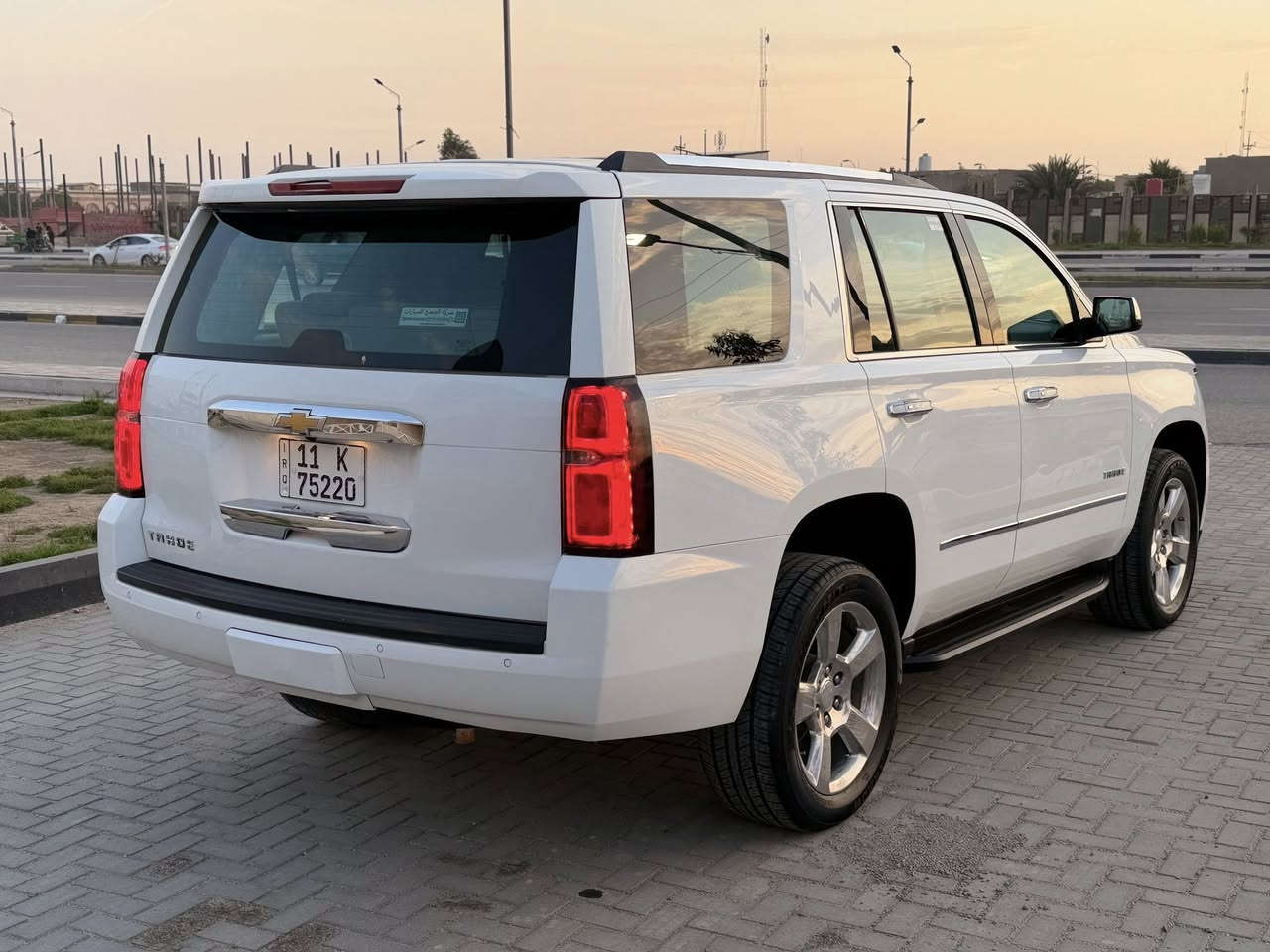 السلام عليكم شفرليت تاهو 2018 خليجي
وكاله المنصور 
موصفات LS مطوره كفاله عامه 
رقم بغداد وبسمي 
العنوان البصره 
السعر 355
ماشيه 92
رقم الموبايل***********
وتساب ***********
