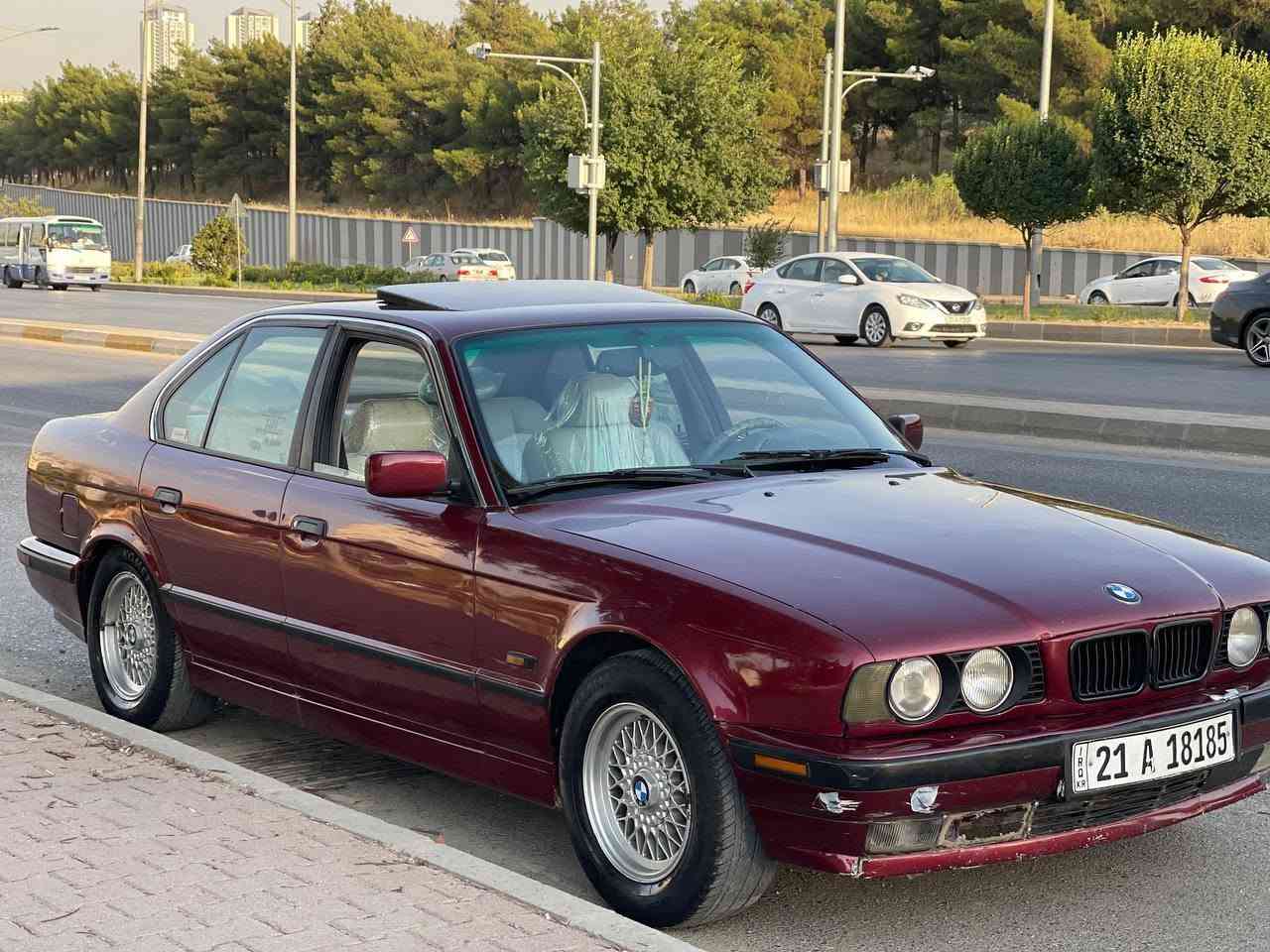 فرۆشتنی خێرا   بیئێم مودیل 1992 ڕەقەم سلیمانی سەنەوی ڕەقەمی تازەیە   فول فول مواسەفاتەبەس  گێری عادیە  مەکینەی 525  شوین سلیمانی سعری 58گەڵاو  معامەلە   زەروری پارەین ئەگینا هی ئەو سعرە نیە  
تبینی.. کارتی بەنزینی کەرکوکی هەیە 
***********
*********** 
شوین سلیمانی السليمانية, العراق

