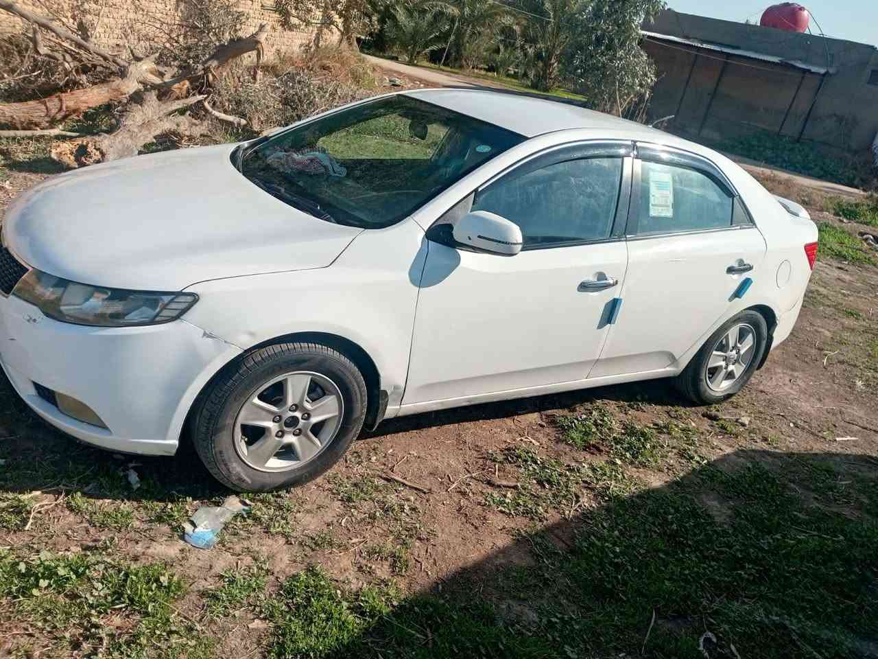 لبيع سيراتو موديل 12012بيه مكانات صبخ  مكينه 1600رقم دولي الطويل سنويه 2030وتلاثين رقم اربيل دولي  مراوس اراوس ***********لبيع السعر 90
