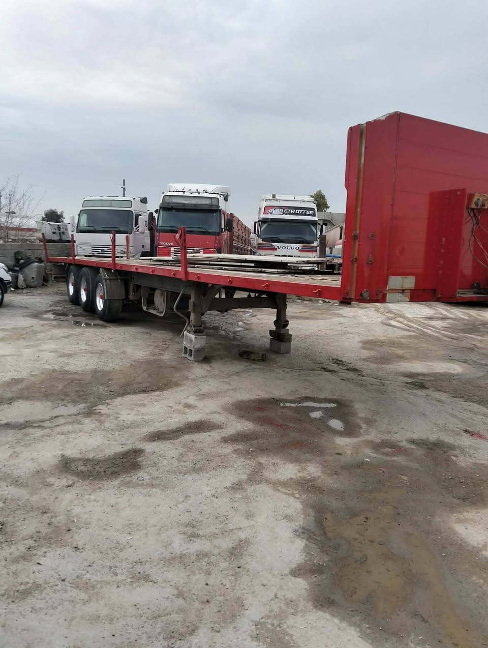 السلام عليكم سياره للبيع فالفو 2003 كير اوتوماتيك تبريد هاف حجم ٤٦٠ مربوطه فلات ٣ دنكير طول العربان ١٣/٦٠ داخل ديسكو جي بي اس و رادار عنوان كركوك السعر بالخاص   رقم الهاتف ***********
