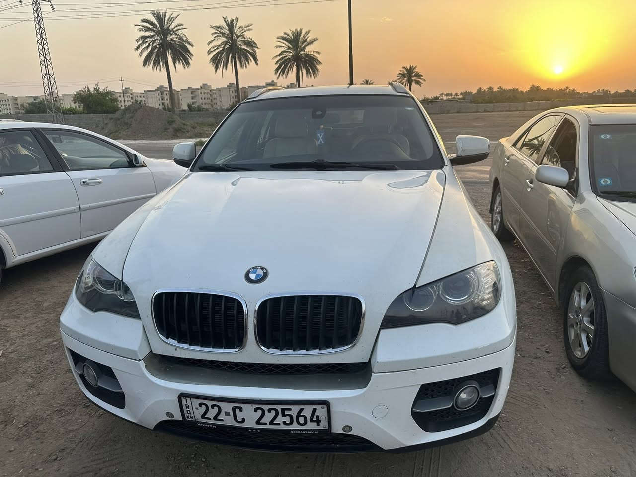 سلام عليكم بي ام دبليو 2010 BMW
رقم أربيل دولي 
مكينه 8سلندر تيربو أقوى محرك مكينه خير من الله 
كير طياره كير خير من الله 
فول مواصفات السياره واحد ع واحد فول مواصفات 
حساسات كامره شفتات كير 
لايت زنون عالي وناصي شفط مري فتحه سقف 
السياره بدون ضربه ولا صبق فقط مبدله بيها بنيد ودعاميه احدث مكفوله من الصبغ والضربه 
السعر 130 وبيها مجال 
رقم الهاتف ***********
العنوان صلاح الدين بلد @إشارة
