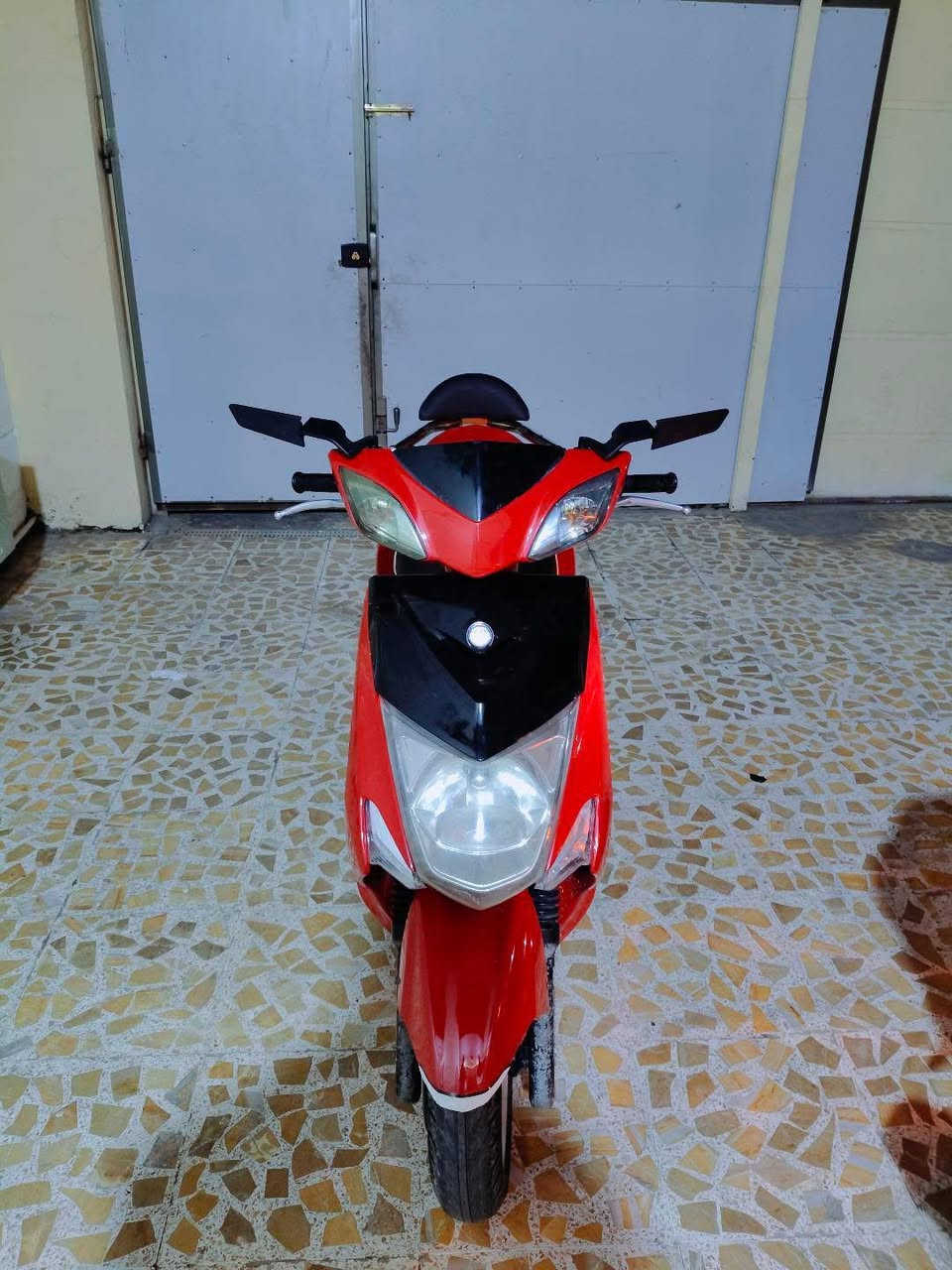 سلام عليكم ورحمة الله وبركاته
‏دراجه سكنس لد للبيع ياباني قبق نفخ وستان حساس 
‏*ملاحظة الدراجه مكمركه
‏الله شاهد متوازي عل فلوسه
‏تفاصيل....؟
‏لون أحمر مطعم بسود🔴⚫ 
‏كلج خلفي رياضي وامامي بلاد 
‏كشن رياضي تجوه ومرايات رياضي
‏الدراجه كفاله المحرك ما مفتوح الدراجة بلادية وين متريد. تفحص تروح تفحص  ملاحضة المكينة صوته أنعم من الفديو 
‏للستفسار***********وتساب
‏المكان فلوجة حي الوحدة
