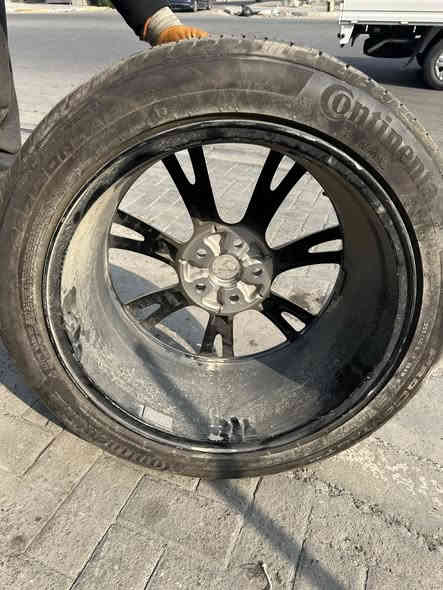 وياله تسلا أصليات بدون ضرر مال موديل Y 2024
للبيع الزوج 500$ والتك 300$
مكانها بغداد السيدية ***********
