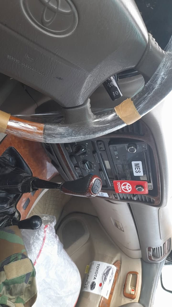 لاند كروز موديل. 2006
قطري. دبل اسبير  

 كير ومكينه وصدر كفاله 

  باب لكزاز. ابلادبه

 سياره جاهزه.   كلشي شغال بيهه.  

رقم صلاح. دين مميز.    بشرط. الوكاله  

 بيع أو  مراوس. حسب القناعه. السعر 125. وبيه مجال

رقم ***********.
