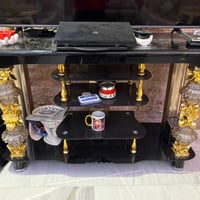 ميز شاشة • طاولة تلفزيون