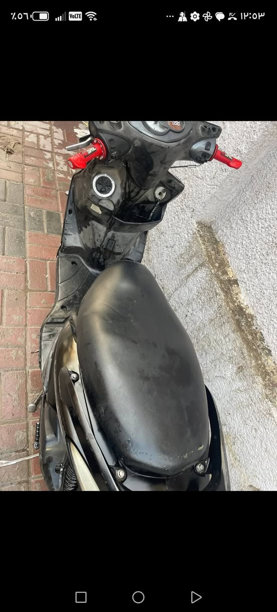 السلام عليكم للبيع دراجه سكنكس فحل للبيع
دراجه محركه ناعم كلش
نكره سلف  
 
السعر 450بيه مجال منصور الاسكان ***********
