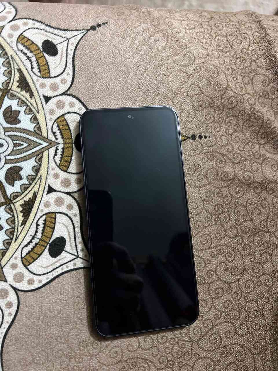 سلام عليكم/ انفنكس GT 30 برو ذاكره  256 الرام 12GB البطاريه 5500mAh
التليفون يدعم جميع الالعاب مثل البوبجي وغيرها وبي شفتات منه وبي تليفون راقي ونضيف صارلي اقل الشهر من شتريته بس حتاجيت فلووس واريد ابيعه/سعره 275 /العنوان شارع فلسطين المستنصريه قرب الوواره الماليه 
*********** بي واتساب @الجميع @إشارة
