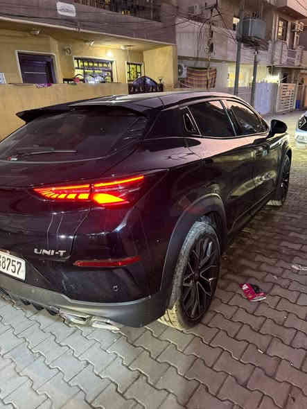 السلام عليكم
🛑 للبيع 🛑
UNI-T 2023.  
شانجان 
اللون: اسود 
الضرر :لايوجد 
بانوراما 
داخل جلد لونين 
كامرا رادار توقف ذاتي 
اوتو هولد 
هاند برك كهرباء 
السيارة فووول مواصفات بدون نقص 
العداد 34150 كيلو متر 
بدون ضرر بدون بارد بدون صبغ 
بحالة الوكاله السياره داخل الضمان 
السعر. حصري ومناسب 
23.7500 مليون 
يعني ثلاثه وعشرون مليون وسبعمائة وخمسون الف دينار عراقي
***********
