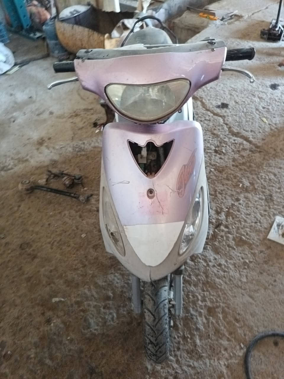 سلام عليكم للبيع دراجه ماكس منغولي ما مفتوحه شغاله كهربايه شغاله عوزه ترتيبات بسيطه بوشه ٤٩ بلاد مكينه ناعمه لشراي يجي خاص او يتصل *********** سعره ٤٠٠ وبيه مجال للشراي
