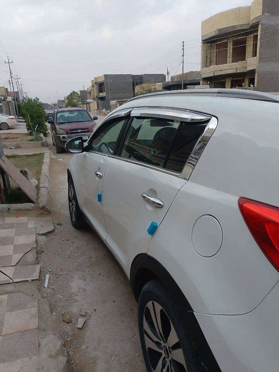 السلام عليكم سبورتج 2011 خليجي فول مواصفات بنوراما /مري شفط / اشاير مري/ حساس أمامي وخلفي / داخل مميز / مصبوغه حزام مكان السياره بابل الاسكندريه السعر 120 رقم ***********
