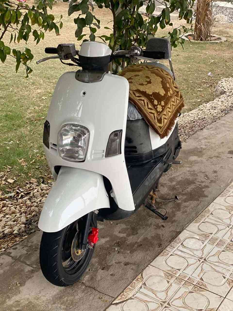 السلام عليكم ماكس بوليسي رمبه صاله شهرين ونص من طالعه من الوكيل شلعه ومعدل مكينه ناعمه لا تنقص ولا  تبخر 2008 المكان حله الدبله
***********للإستفسار الاتصال
