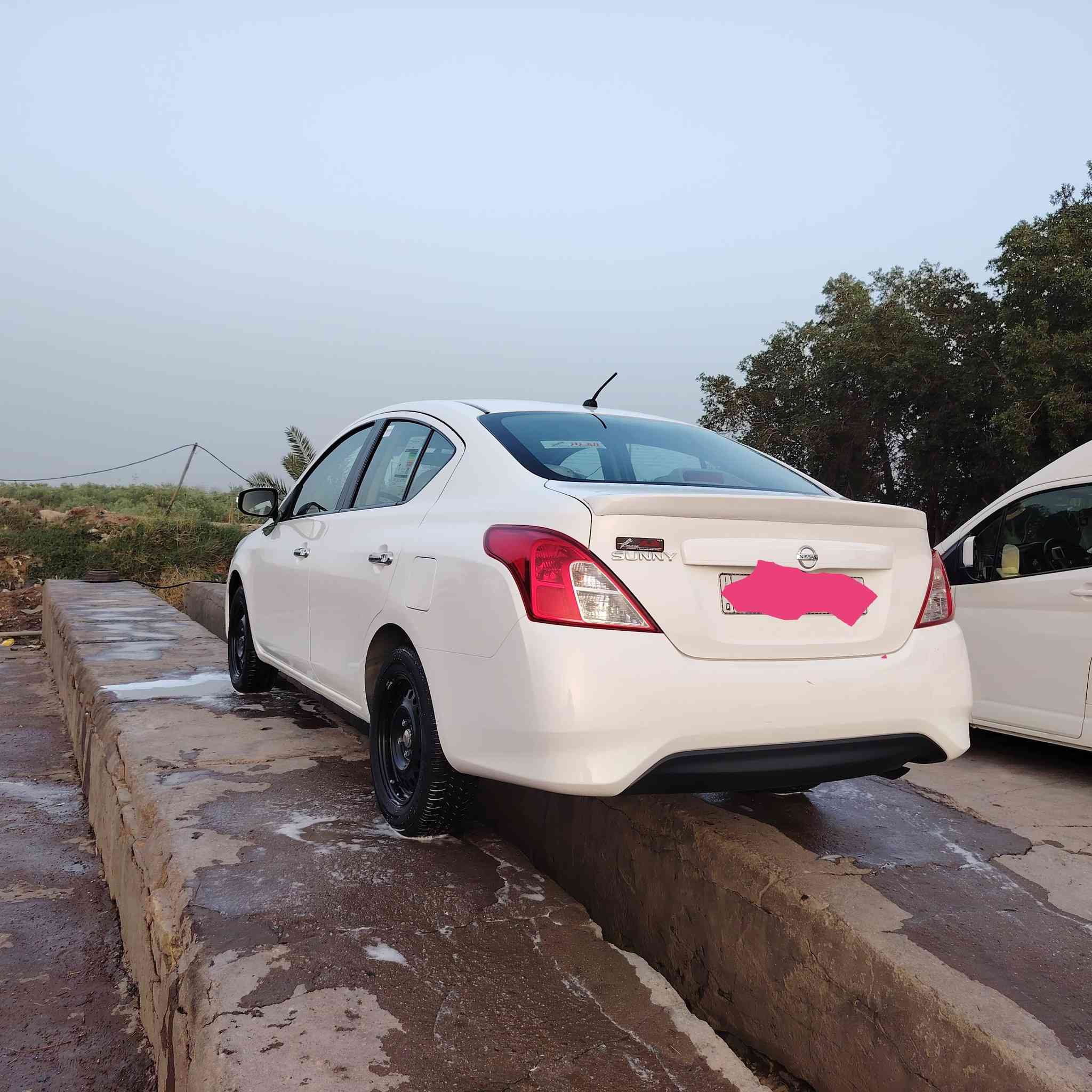 السلام عليكم سياره للبيع نيسان سني موديل 25 كفاله عامه تخم تاير
*********** ✅ ***********✅

