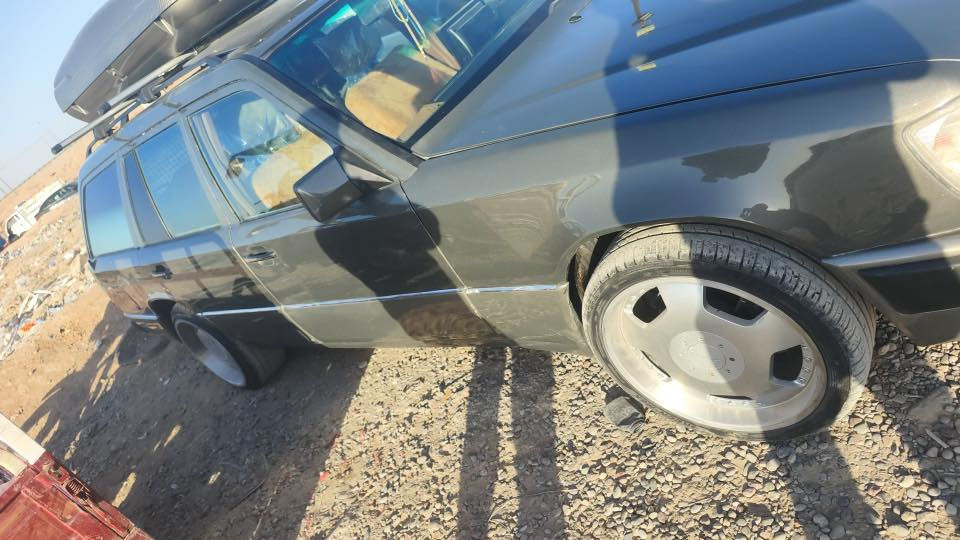 السلام عليكم مارسدس دب استييشن رقم نينوى سنويه ٢٠٢٩ محرك خراطيم  ٣٢٠ للمراوس فقط شعندك نزل لل تصال ***********
