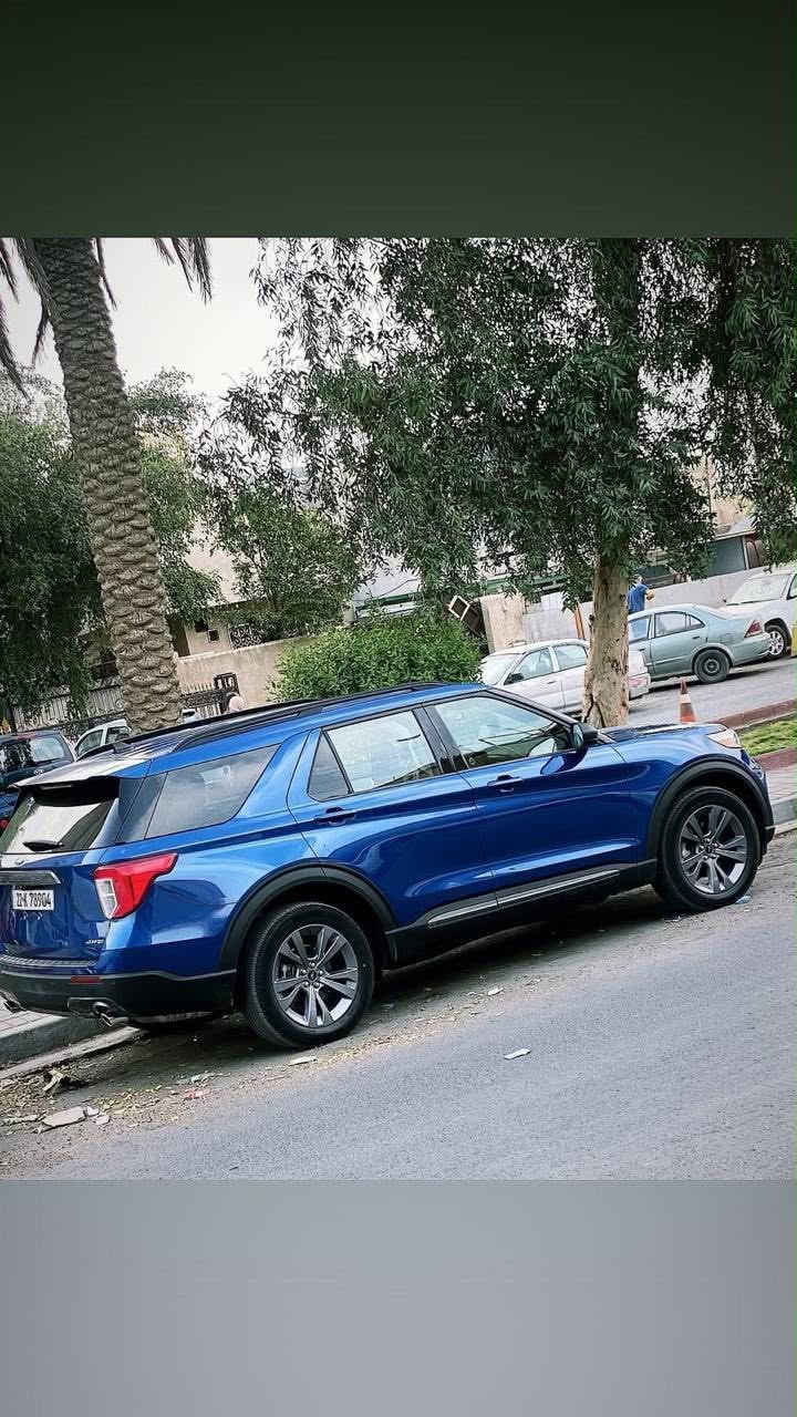 السلام عليكم 
اكسبلور xlt
2021
السيارة وارد امريكي 
فئتها xlt فول للاخير 
بنوراما
كير موس
انظمة قيادة 
Sport 
Eco
Normal 
كشنات تدفئة
ستيرن تدفئة
كشنات الصدر والسايق كهرباء
كشافات led
لايتات زينون عدسات 
اوتو هولد
هاند بريك كهرباء بصمة
نظام نزول منحدرات
نظام اطفاء المحرك اثناء الازدحام
تحكمات ستيرن 
مثبت سرعة
شاشة جبيرة
حساسات خلفية 
دبل كزوزت
4WD 
تشغيل عن بعد
بصمات بيبان
كير 10 نمر 
داخل لونين ابيض واسود 
كشنات خلفية vip سياحي
ويل 19 
تخم تاير جديد 
تبريد 3 قطع  
تبريد ثلج
السيارة نظيفة جداً على ايدي من ماشية 13 الف
وهسة ماشية 84 الف
صياناتها ودهنها كله بلشركة 
مسويلها ادامة كاملة لكل السيارة
شرط برغي نقص مابيها 
ترايها مال زيرو شرط
السيارة حادثها كلش بسيط موضح بلصور 
باب خلفي وجاملغ شوية جهة السايق فقط
السيارة رقم اربيل جديد دولي 
ملاحظة(تباع السيارة برقم عادي)
مكان السيارة بغداد شارع فلسطين 
رقم التلفون ***********
السعر 229 وبيها مجال بسيط والي تعجبه يشلع عيوني 
ورجاءاً لتقارنها بسيارات المهجومة  
وتحياتي للجميع
