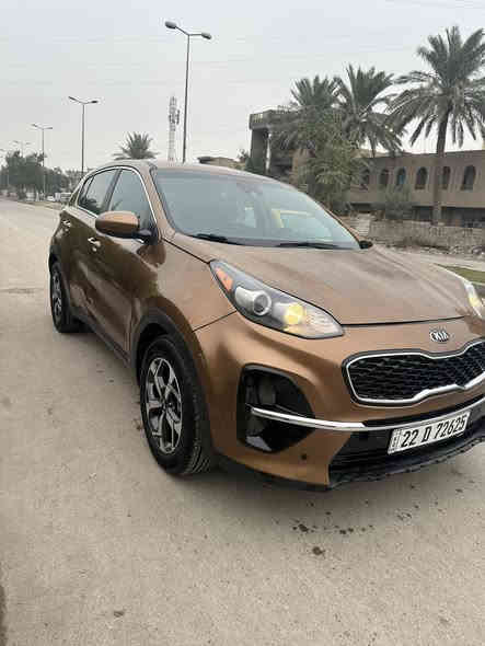 سلام عليكم 
كيا سبورتج موديل 2020
مكينه ٢٤٠٠
تبريد جديد
تخم تاير جديد
نص فول 
شاشه جبيره 
رادرات 
كامره حساس خلفي 
ويل كب
رقم شمالي تريد تحويل تريد وكاله 
مكان سياره بغداد زعفرانيه 
***********
السعر 155وبيهه مجال بسيط
