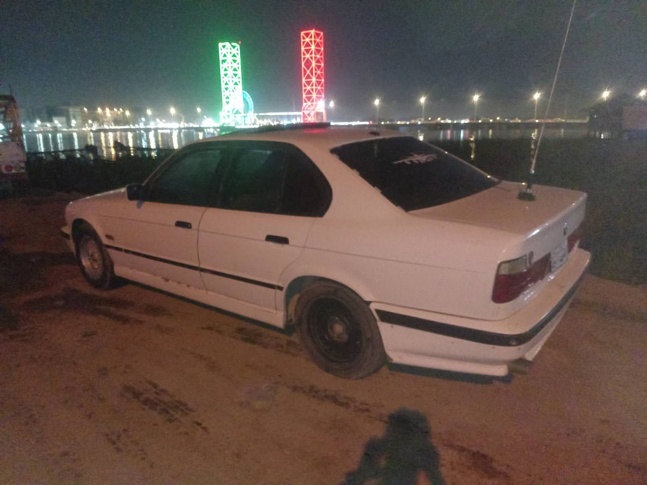 بي ام خمسميه اوخمسه اوعشرين بجم عريض محرك امسكو عدل فانوص رقم اربيا صبوره كير عادي محوك كير اكسن حداديه تبريد كله تمام سياره جاهزه بكاني البصره ابو الخصيب كوت اثويني السعر 50 اوبيهه مجال بيع فقط ***********

