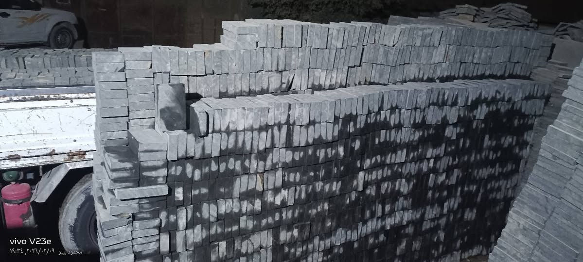 متوفر حجر بزلت  وجرانيت جميع المقسات 
11×20.         11×11.        15×15
20×20.         15×30.        20×40
ومتوفر ناعم وغشيم وتجهيز طلبات حسب طلب العميل
 متوفر للارضيات والحواط والواجيه وجميع الاوان احمر اسود
 رمادي بي اسعار محترمه جدا 
كلمونا تجدونا واتس او فون01227342258
#رخام #حجراسود #بزلت #الفراعنه 
#جرانيت #مقاولين


**إذا كنت صاحب هذا الإعلان وتريد حذفه لأي سبب، رجاءا أرسل رسالة إلى الدعم الفني**