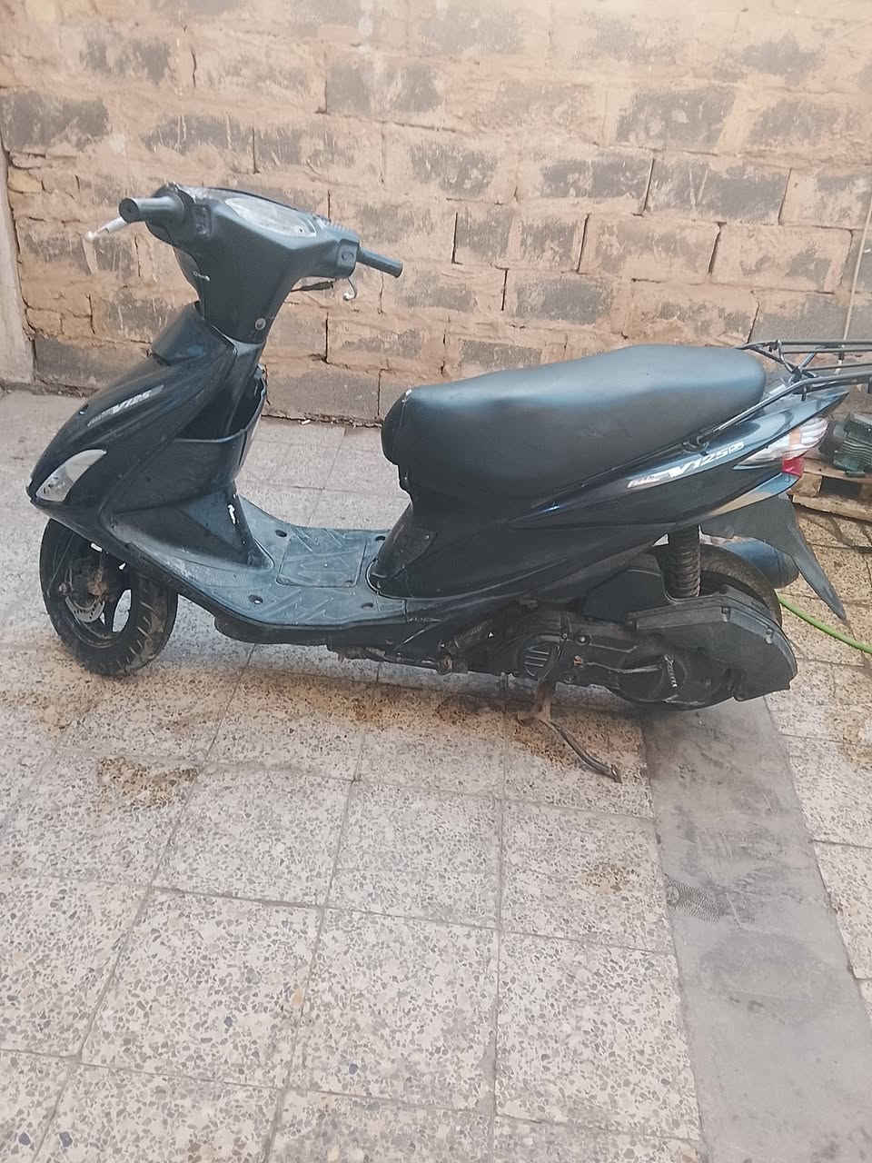 سلام عليكم دراجة للبيع نضيفه ادرس ياباني ياماها الدراجة الملف مالها محترك ما تشتغل فقط السعر300وبيها مجال للطيبين الرقم***********فقط واتساب العنوان بغداد الشعب حي البساتين
