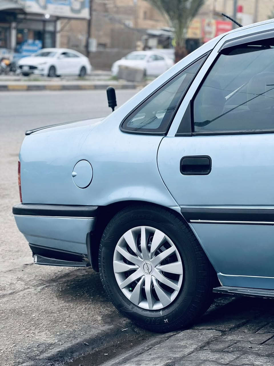 سلام عليكم ورحمة الله وبركاته 
اوبل فكترا موديل 91 
سنوي ال 28 
رقم نجف 
راعيها هم بل نجف 
كهربائيات كلها شغالة
سياره حلوه احلى من صوره 
مال بيت🙂
 السعر 45 

***********
