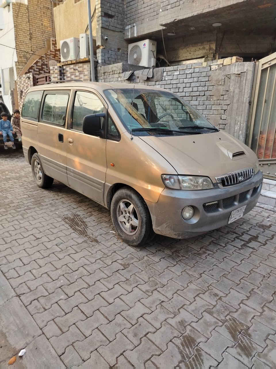 ستاركس موديل 2000 خصوصي للبيع السعر٦٥ ورقة وبيها مجال بأسمي ممكن تتواصل على الرقم ***********
