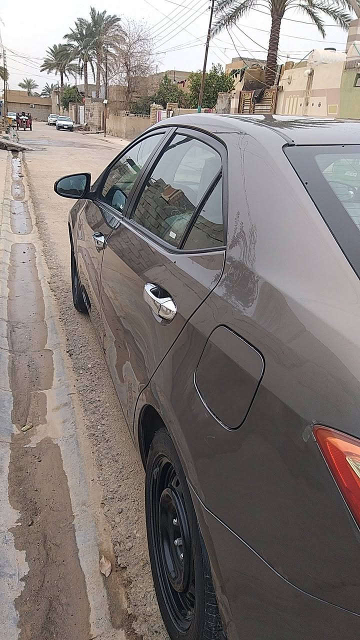 السلام عليكم سياره كورلا للبيع موديل٢٠١٨ سياره بيه قطعه صبغ بونيد بدون دواخل تحكم ستيرن تخم تايرت كشن تدفئه تبريد تدفئه شغال سنويا نافذه من٢٥ رقم بغداد تحويل مباشر سعر١٢٨مكان سياره ديالى شهربان رقمي ***********
