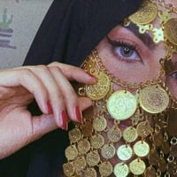 برقع خليجي • ذهبي • درجة أولى