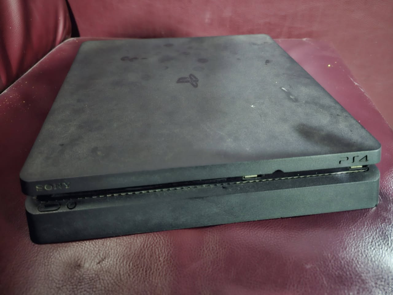 بلاي نظيف ما مصلح مهكر وبنفس الوقت يصير له قرص مكان بغداد. ***********
