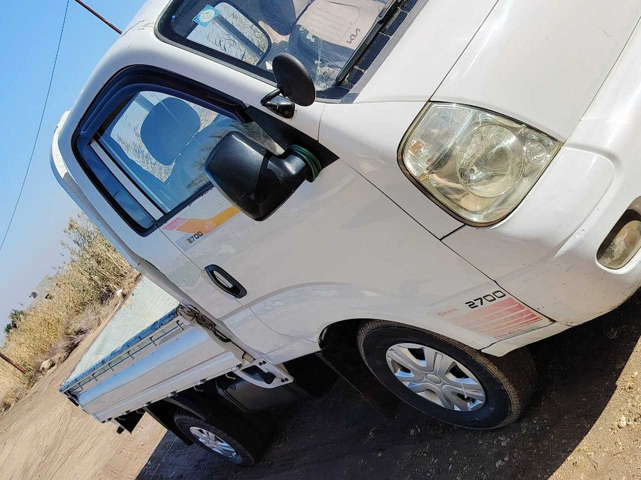 للبيع كيا حمل رقم بابل 2011 سنويه مجدده 
بلاديه مكفوله من ضربه وصبغ محرك2700 وكير حداديه خير من الله جاهزه تخم تاير العنوان بابل الحله  السعر 94  تلفون ***********
