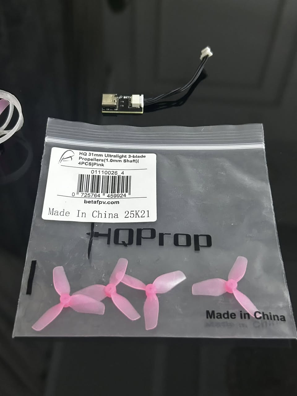 السلام عليكم
جايبلكم قمبله 😝
Custom Racing tinywhoop 
المواصفات:
- Air 65 ii frame
- BetaFpv matrix G4 5in1 flight controller
- 0702 27000kv BetaFpv عليهن peak screws
- Webleed BeeEye camera 
- 3D printed canopy
طيرانها مثل ما واضح بالفيديو و مابيها اي مشكله و مبرمجه كامله للـ racing بس تربط و تطير رسيفرها ELRS بس الـ canopy مالتها شويه طايره من كدام بسبب الطابعه و ما يأثر على شي, السعر 220 الف مكاني البصره الي شراي اهلا وسهلا بيه 🩵


**إذا كنت صاحب هذا الإعلان وتريد حذفه لأي سبب، رجاءا أرسل رسالة إلى الدعم الفني**