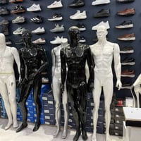 ملكانات رجالي 5 قطعة ينباعن بيعة وحدة السعر 250 الف  العنوان بغداد الش...