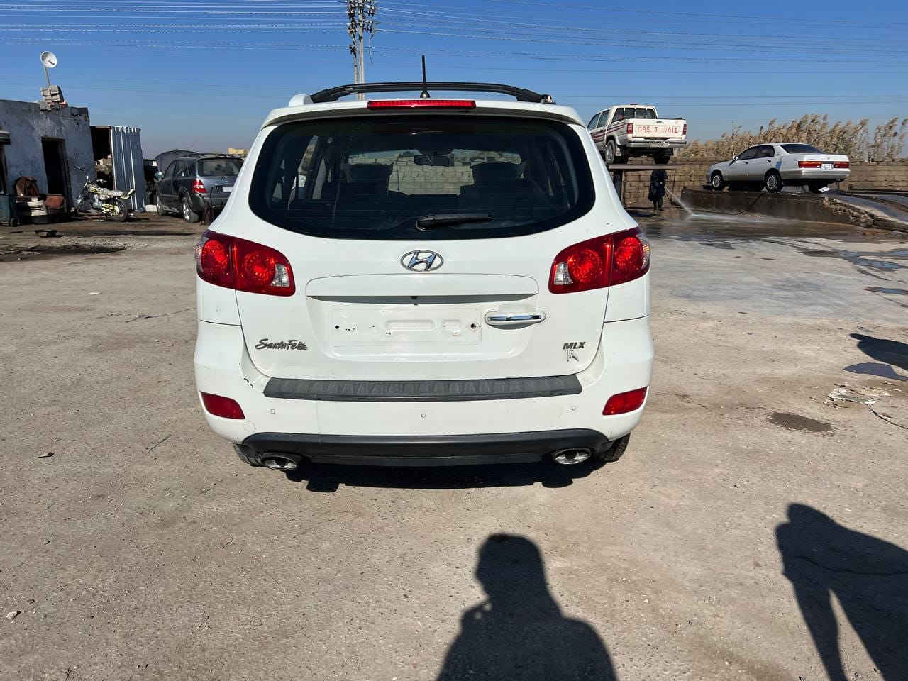 السلام عليكم 
سنتافي ٢٠١٢ كاز سياره باكيت  بدون لوحات 
فول مواصفات فتحه بالتنته طخم تاير حديدية  كير مكينه باكيت 
مكانها ناصريه السعر ٥٠ وبيها مجال عمي ترا السياره باكيت 
للاتصال ***********
