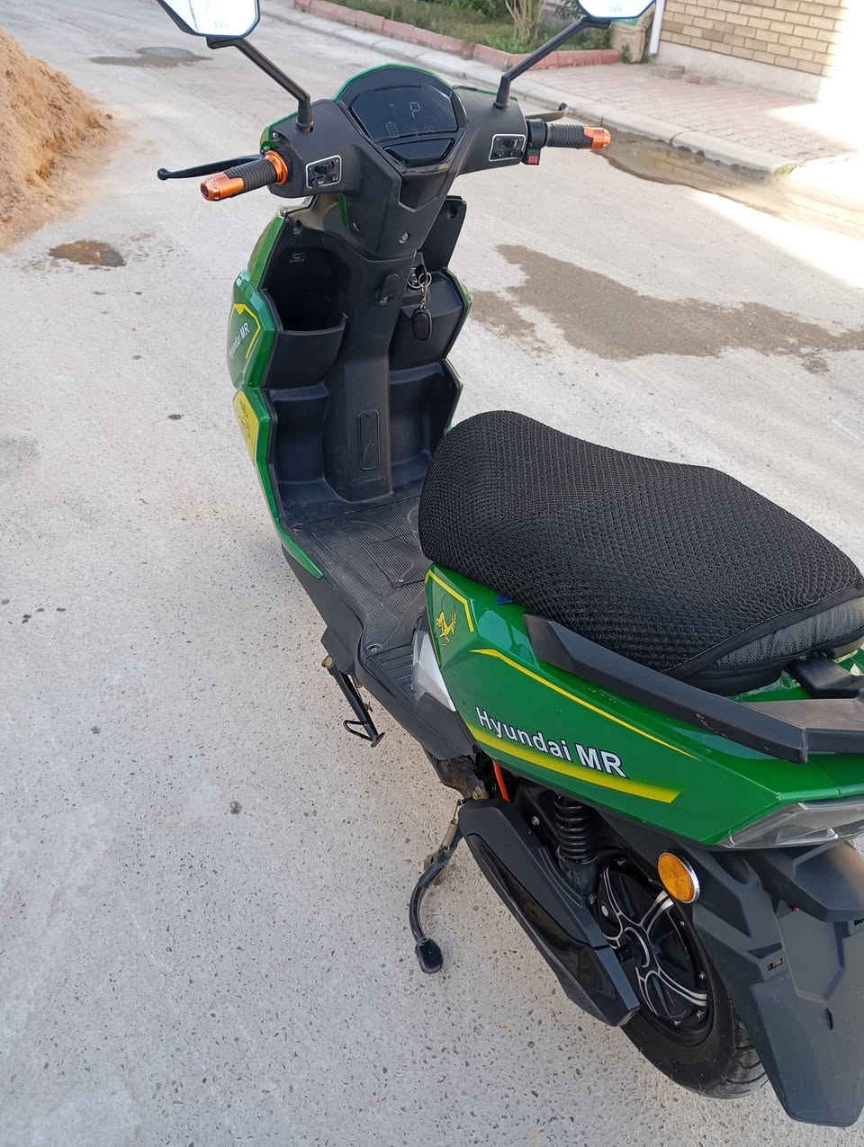 السلام عليكم للبيع سكنسMTR موديل 25 ملف 1500 بطاريات6كبار استعمال 5اشهر وصل الشراء موجود سعرها500وبيها مجال عنواني بغداد قرب كراج العلاوي اي ستفسار ***********وتساب فقط
