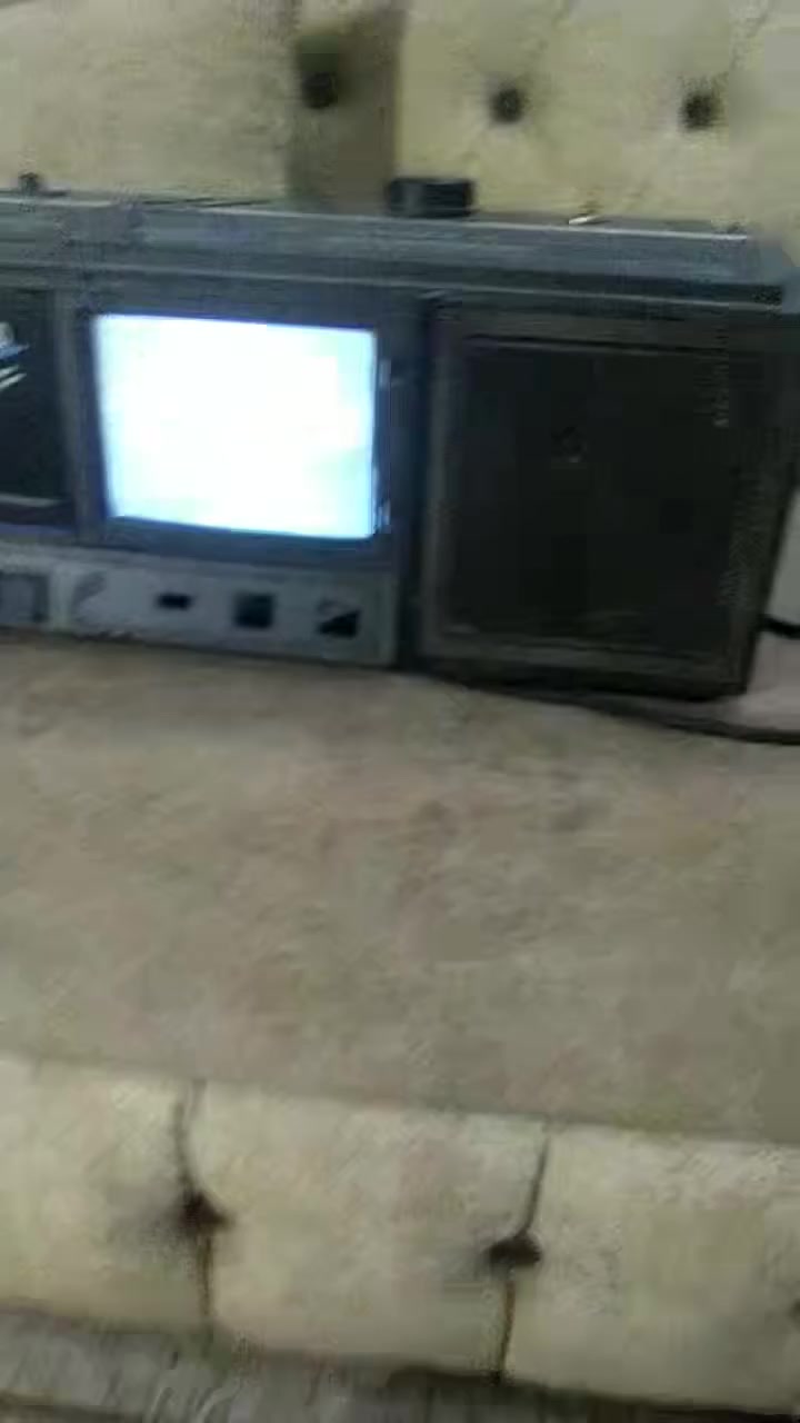 انتيكات لمحبين وهواه الانتيكات الصوتيه.. دزلي صوره واجاوبك بالسعر.. التفاصيل بالفيديو.. *********** يوجد توصيل
