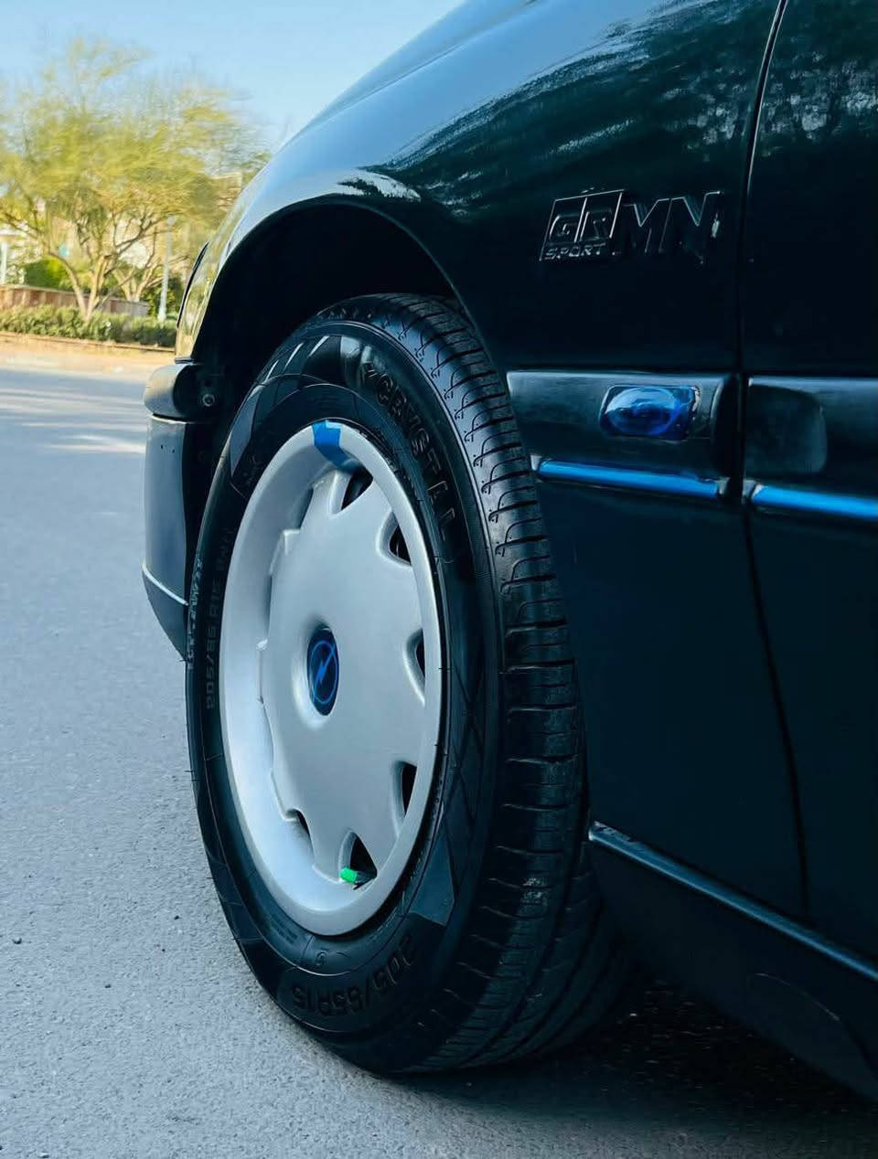 السلام عليكم اخوان مكلف بالنشر رقم صاحب السيارة ***********/***********3
اوبل بزون 
موديل 1995 
كير محرك بلاد بشرط
محرك مفتوح 
كير عادي 
رقم سليمانيه انگليزي 
شرط التحويل والوكاله 
تخم تاير جديد
صدر امامي خلفي جديد
باتري جديد
صبغ عام للجماليه بدون ضربه ومعجون
تبريد نقص غاز 
تدفئه شغال
كهربائيات كله شغاله
سياره جاهزة 
مكان السياره ديالى خانقين 
السعر 40 وبي مجال خناقين, ديالى
