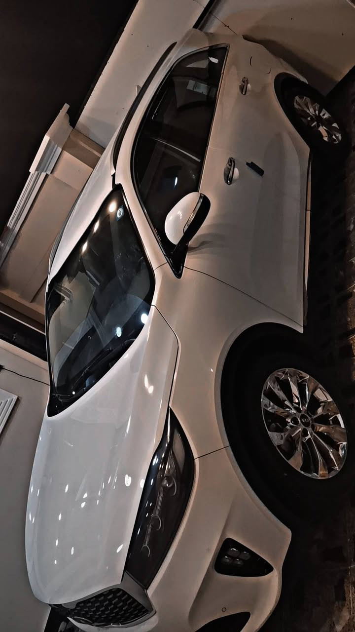 السلام عليكم سورنتو خليجي ٢٠٢٠ رقم بغداد فول مواصفات عدا الفتحه فقط مكفوله كفاله عامه من عدا شخط بيدي ار فقط باب صدر فقط والباقي مكفول بعدها ع وضع شركه بشرط ماشيه ٦٦ الف فقط هزه جديده سنويه جديده السعر ٢٤٥ موبايل ***********
