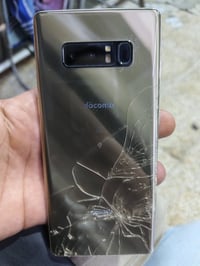 سامسونك نوت ٨ مفطور الضهر والشاشه طابعه والقلم مموجود الباقي شرط مراوس...