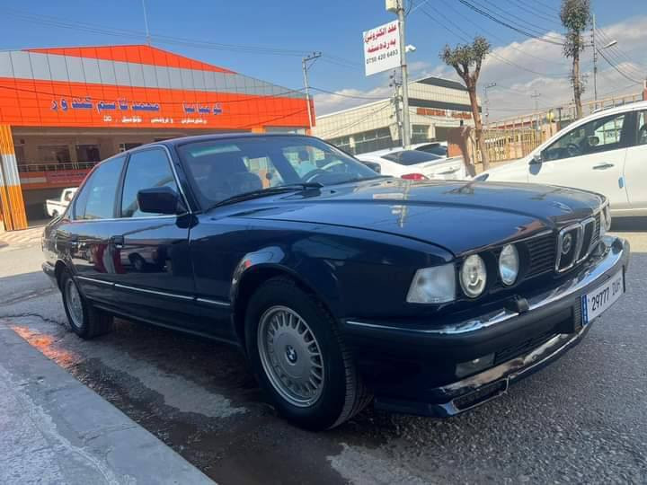 سلام عليكم بيم للبيع رقم دهوك قديم طالب عليها 50ورقه بيها مجال قليل عليها غرامه 10ورقات ينكطع من السعر حجم 730 موديل 1991 مصبوغه عام بدون ضرر محرك شرط كير اوتماتيك ***********
