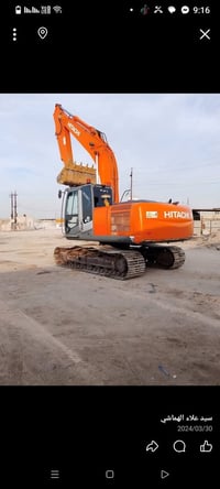 حفارة • موديل ٢٠٠٩ • كفالة عامة