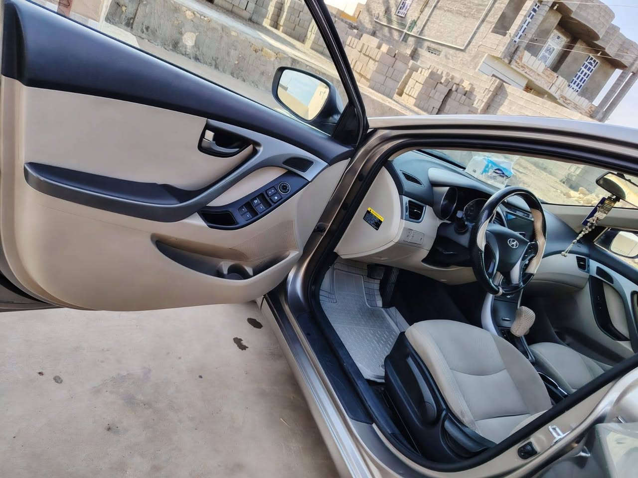 موديل ١٦ وارد محرك ١٨٠٠ دوش طك باكيت رقم أربيل خابر وتدلل مكان السياره رمادي ***********
