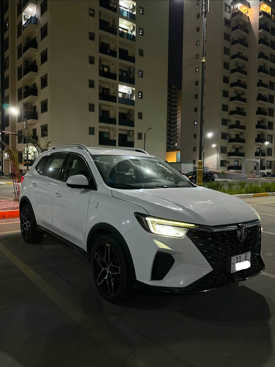 MG Rx5 2023 الشكل الجديد 
استلام شركه داخل الضمان مده 6 سنوات او 200 الف 
السياره كفاله عامه بدون ولا شخط ولا بارد  
فوووول مواصفات 5 كامرات بانوراما كراسي جلد وكهرباء وجنطه كهرباء دشبول ديجتال بصمه 
ماشيه 46 الف تخم تاير جديد جميع سيرفز با شركه 
مكاني المنصور باسمي مباشر رقم بغداد 
(( سعر 138 ورقه بيع سريع لظروف  ))
***********
